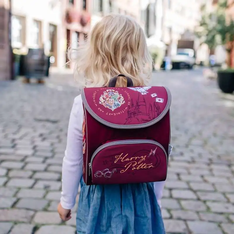 SCOOLI Vorschulranzen Cutie Harry Potter mit Kind von hinten
