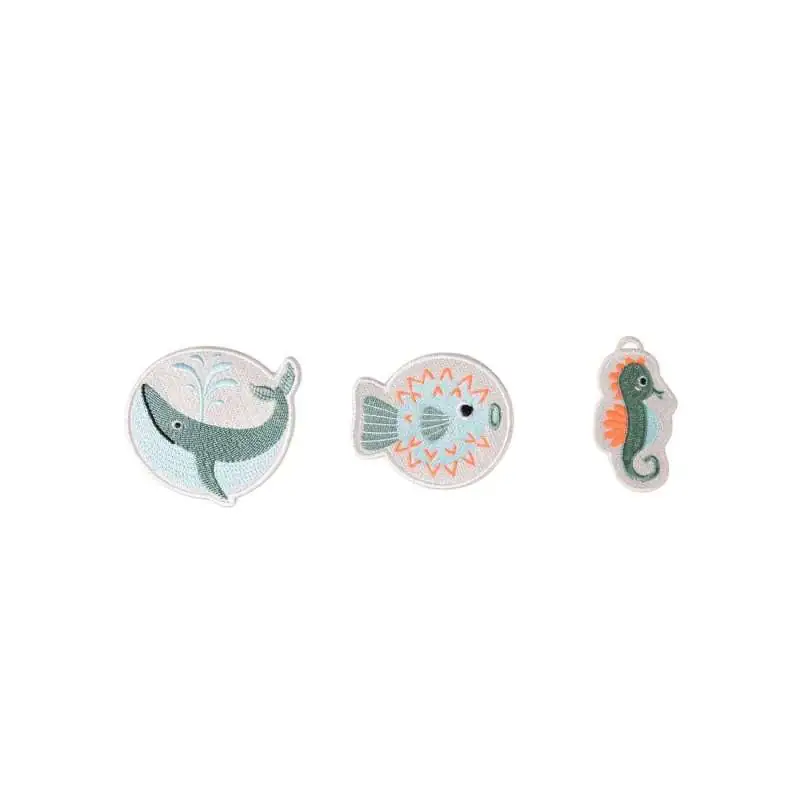 SCHOOL MOOD Schulranzen TIMELESS Pro Set 6 tlg - Pro Dolphin Ocean Collection 2 Patchies und 1 Anhänger