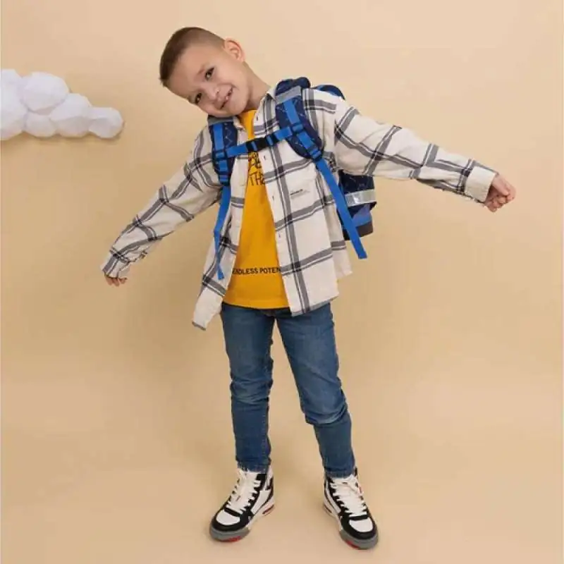Belmil Schulranzen CLASSY 4 tlg - Navy Blue Tech Schulranzen mit Kind Front