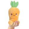 AURORA Palm Pals Cheerful Carrot auf der Hand