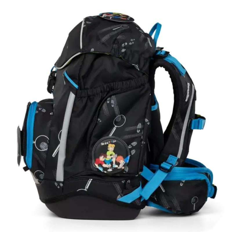 ERGOBAG Schulrucksack Set 6 tlg - Bärdektiv linke Seite