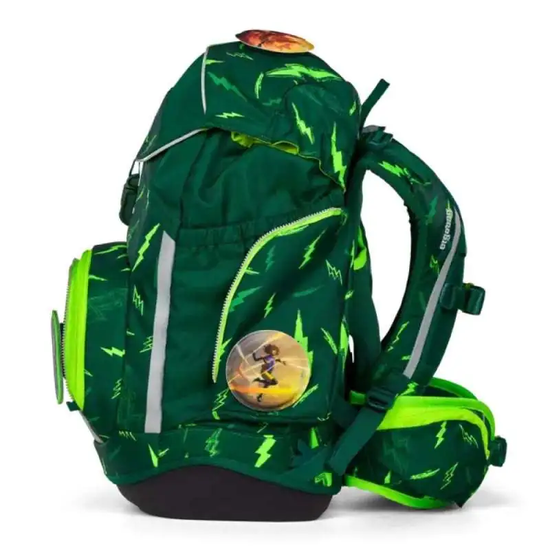 ERGOBAG Schulrucksack Set 6 tlg - Bärtastisch linke Seite