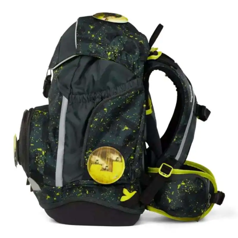 ERGOBAG Schulrucksack Set 6 tlg - MädreschBär linke Seite