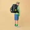ERGOBAG Schulrucksack Set 6 tlg - MädreschBär Kind mit Schulranzen Rückansicht