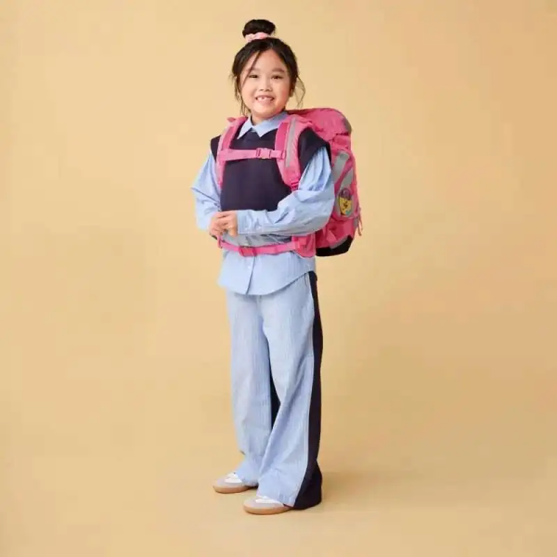 ERGOBAG Schulrucksack Set 6 tlg PACK - KuntBärbuntes Einhorn Kind mit Schulranzen Front