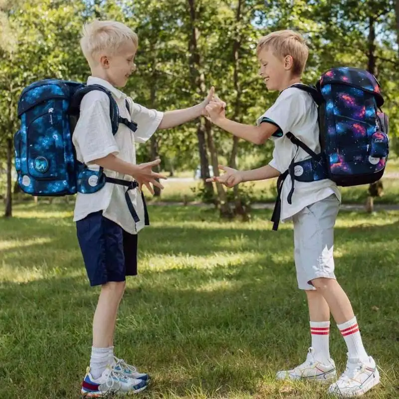 BECKMANN Schulranzen Set AIR PLUS 6 tlg - Tech Rex Kinder mit Schulranzen seitlich